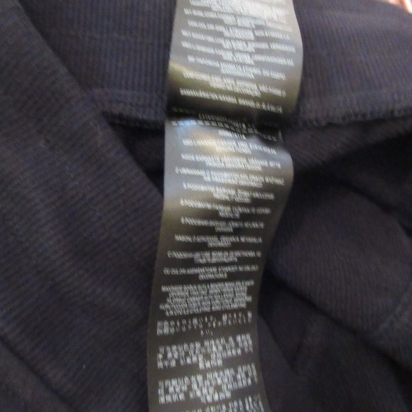 Guess sweatshirt black shorts men 3 zipped up pockets - Picture 7 of 9